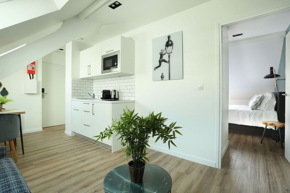 YAYS Paris Zola by Numa 1 Bedroom Apartment 3