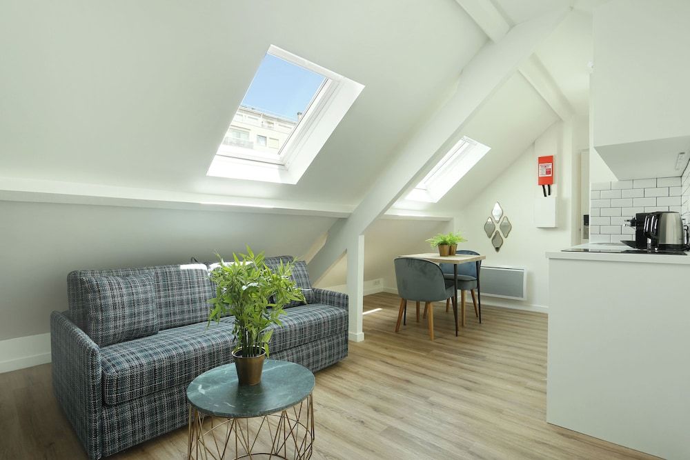 undefined YAYS Paris Zola by Numa 2