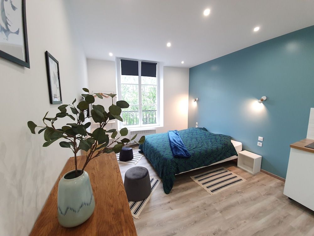 Home Sweet Home - Marais Studio 4