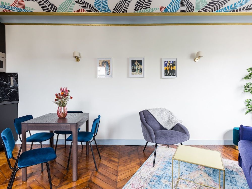 Luxury 2 Bedroom Duplex - Beautiful Monument View Luxury Apartment, Multiple Beds, City View 14