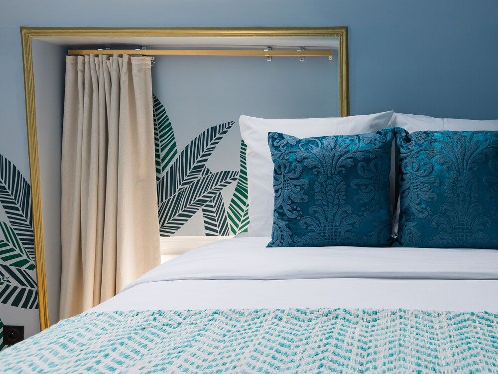 Luxury 2 Bedroom Duplex - Beautiful Monument View Luxury Apartment, Multiple Beds, City View 7