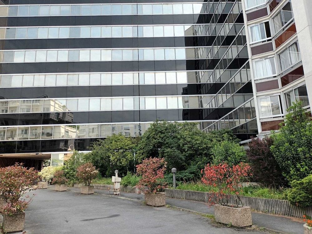 undefined Multire Paris XV 3