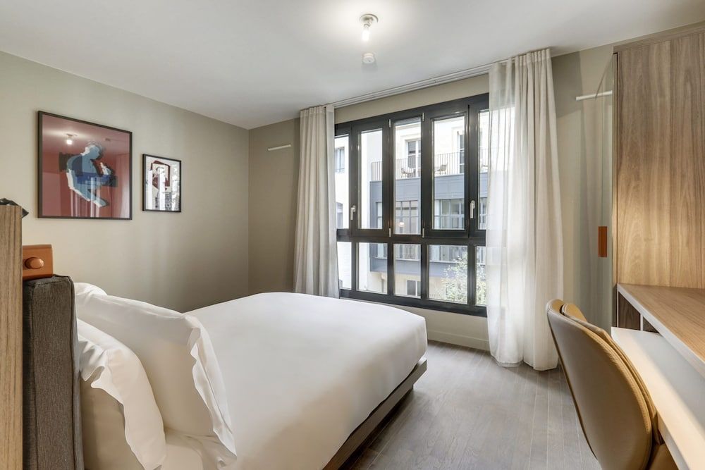 Mode Paris Aparthotel Design Studio, 1 Double Bed 2