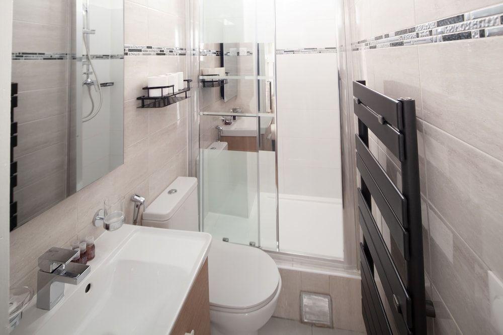 Eiffel Tower Rue Cler Classic Apartment, Ensuite 10