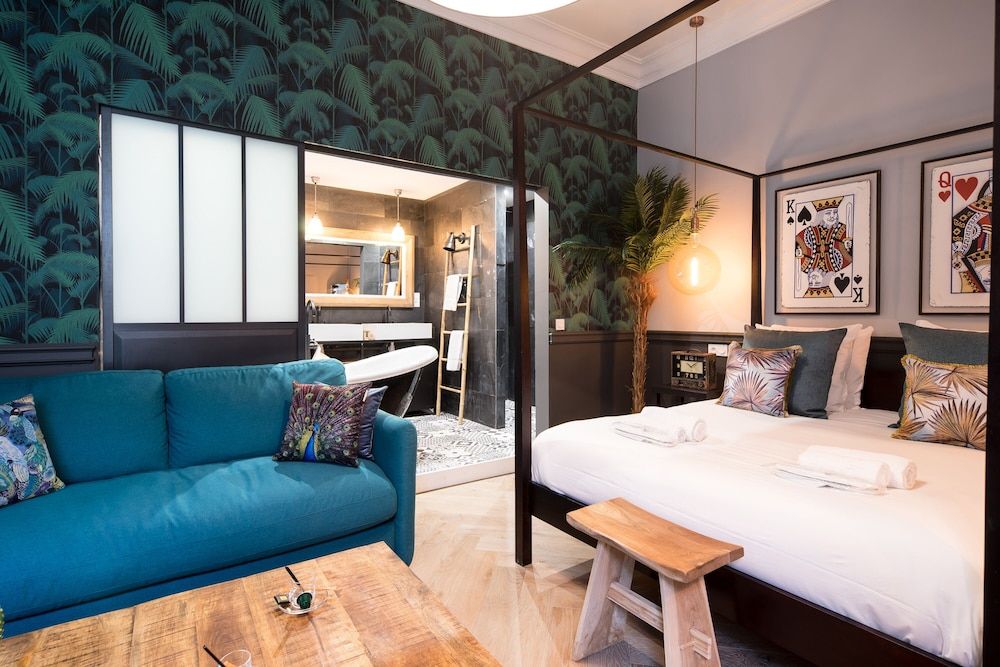 undefined The Royal Elysée Suite 6