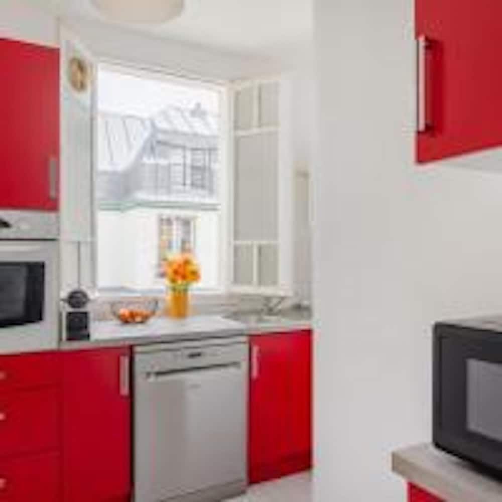 undefined Eiffel Tower Saint Residence 8