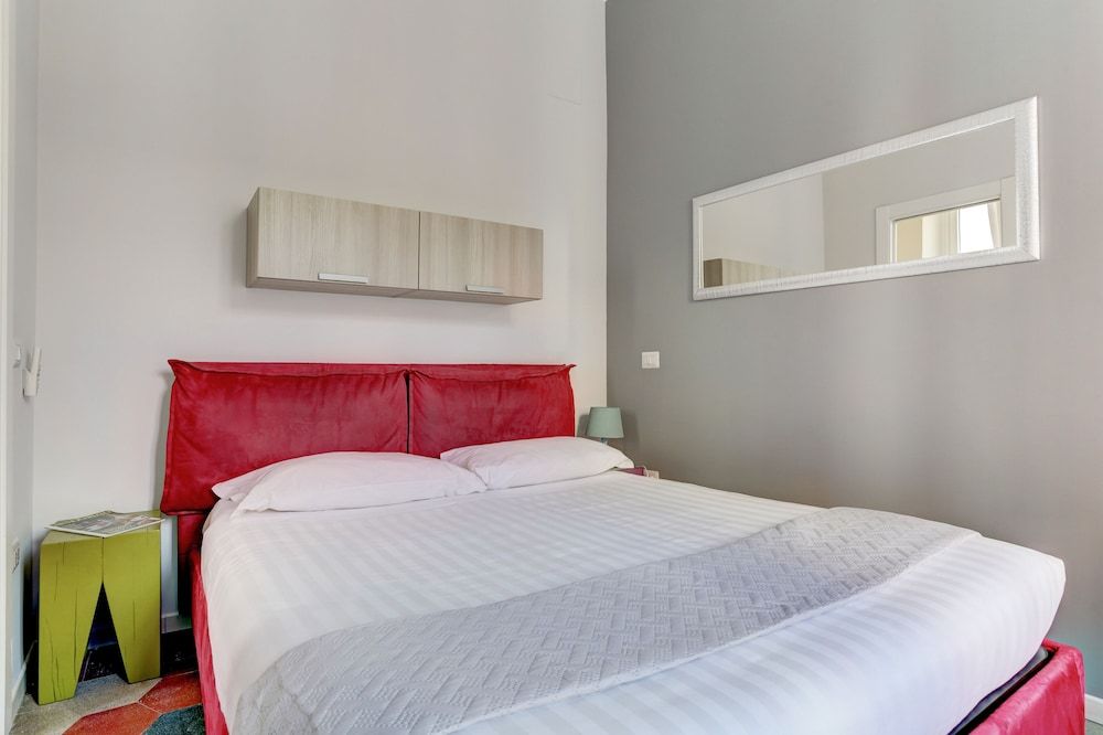 undefined APPARTAMENTO SANTI QUATTRO 1 e 2 - COLOSSEO 6