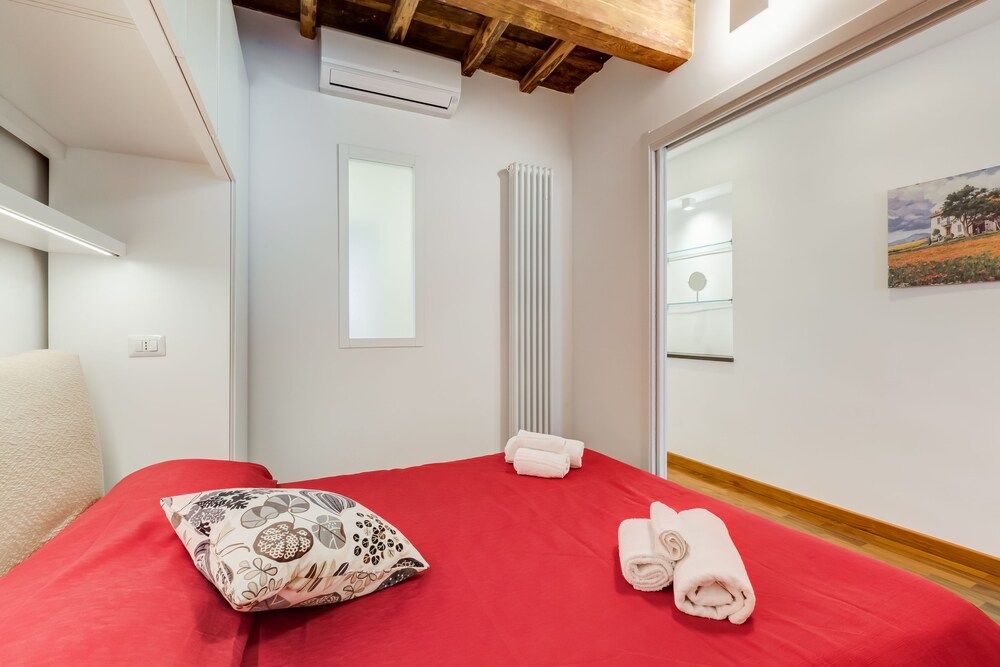Piazza Navona-Coronari House Apartment, 1 Queen Bed with Sofa bed, Non Smoking, City View 8