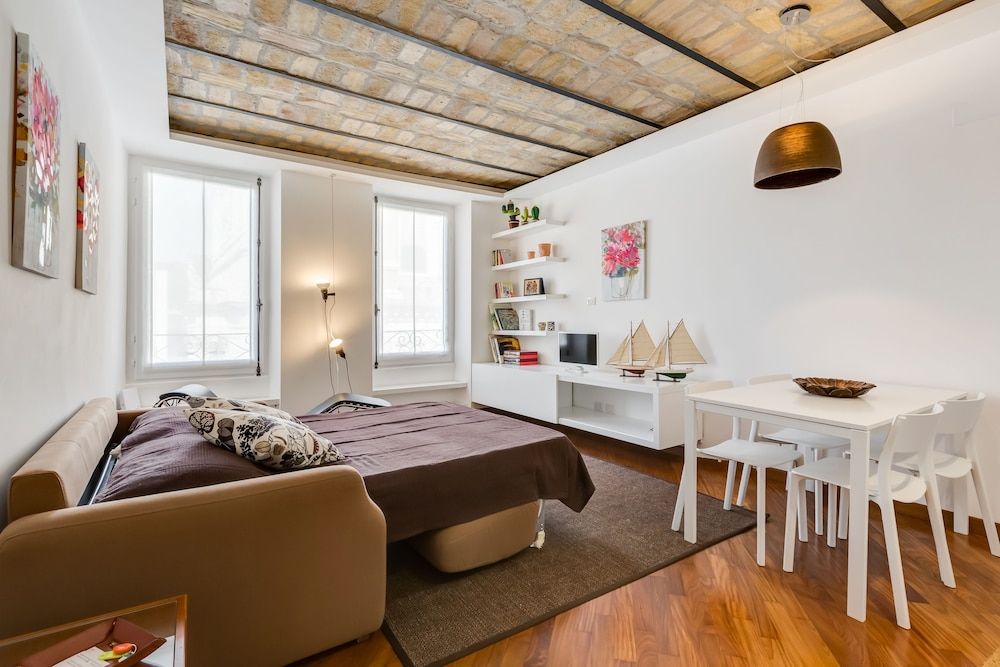 Piazza Navona-Coronari House Apartment, 1 Queen Bed with Sofa bed, Non Smoking, City View 16