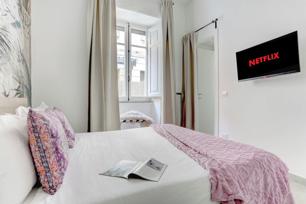 undefined Colosseo Secret Garden - Home and More 9