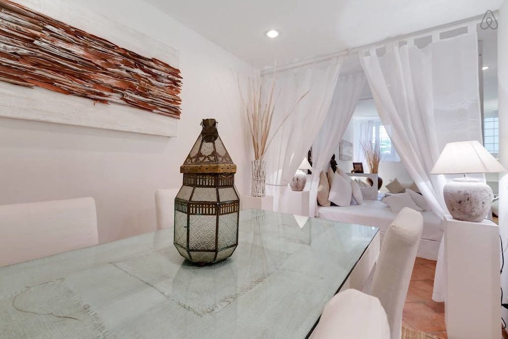 undefined Fontana di Trevi Home 4