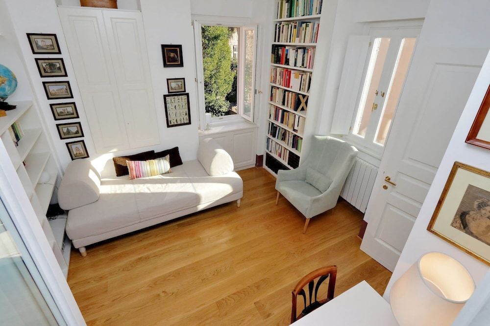 undefined Grillo - WR Apartments 8