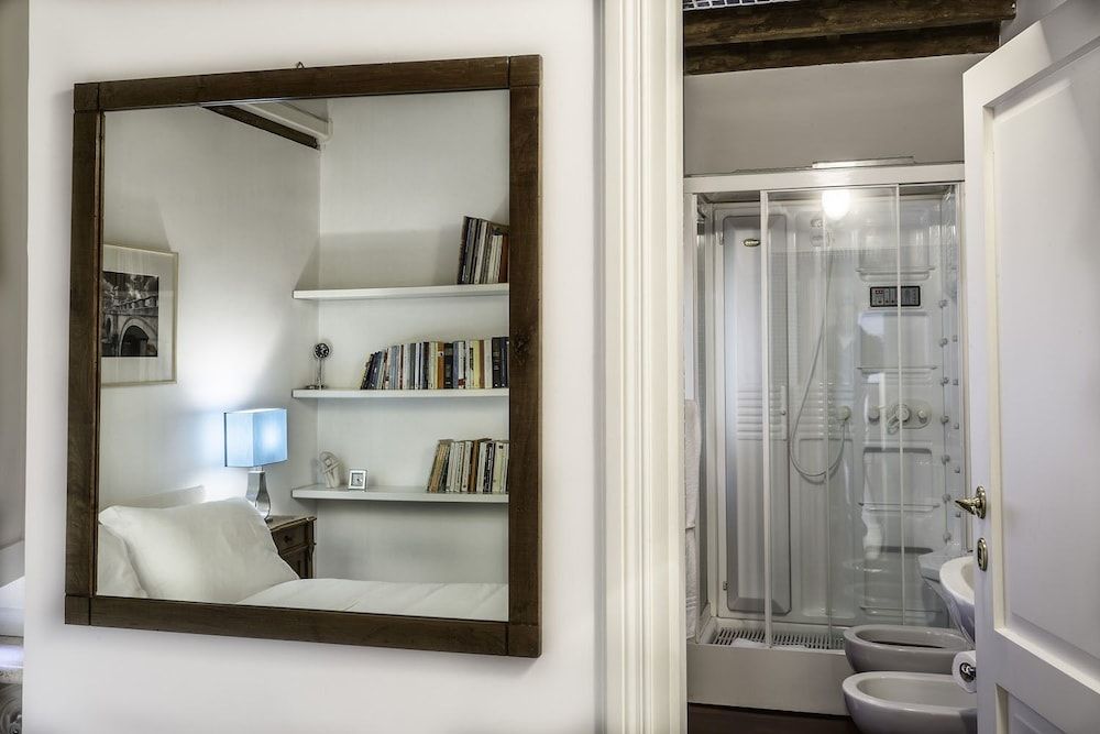 Luxury Flat in the Center of Rome Apartment, 2 Bedrooms, Non Smoking 11