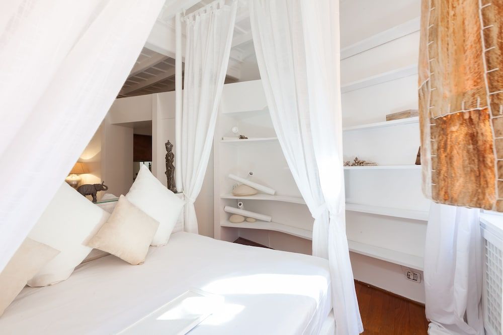 undefined Sweet Navona 10