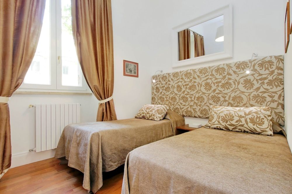 undefined Croce - WR Apartments 8