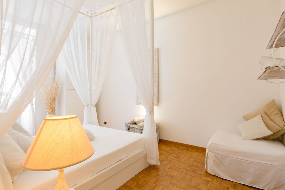 Imperial Forum Luxury Apartment, 3 Bedrooms 10