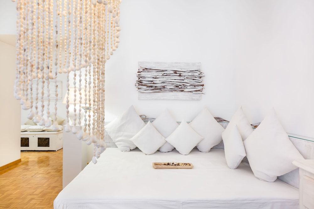 undefined Imperial Forum 9