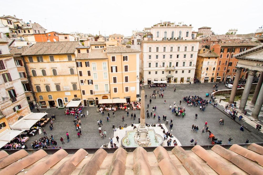 Pantheon View from Terrace Apartment Apartment, 2 Bedrooms 19
