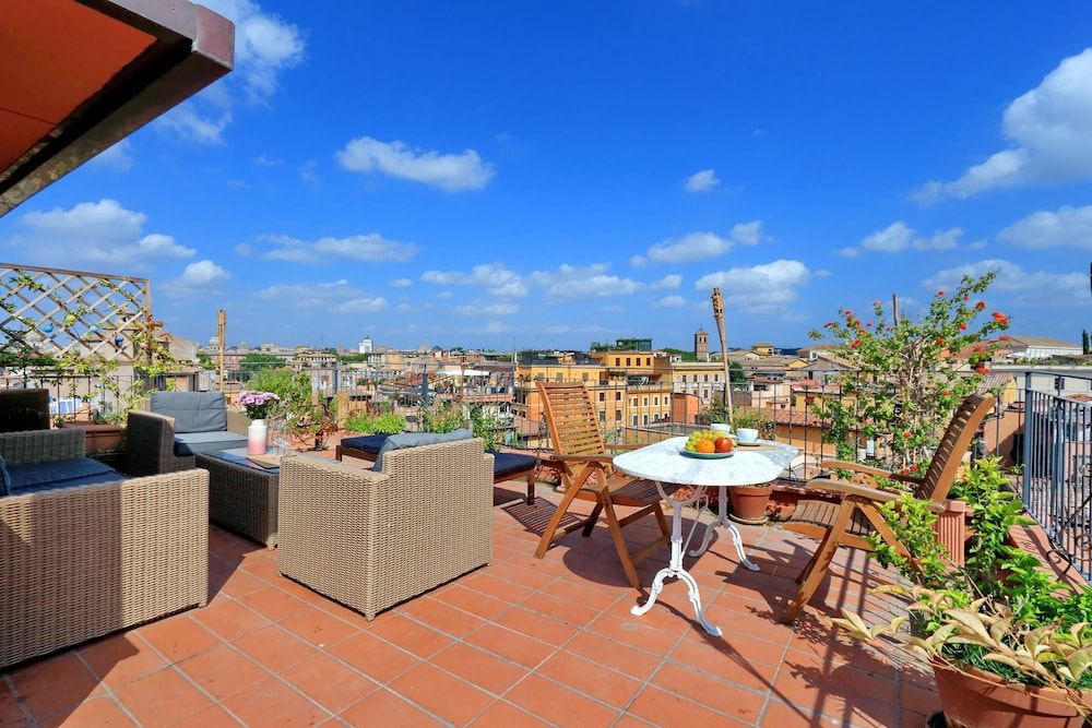 Garibaldi 2 - WR Apartments Apartment, 2 Bedrooms 17