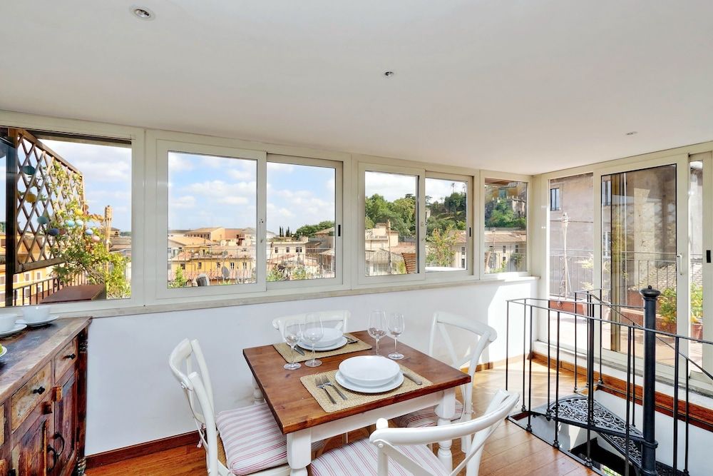 undefined Garibaldi 2 - WR Apartments 10