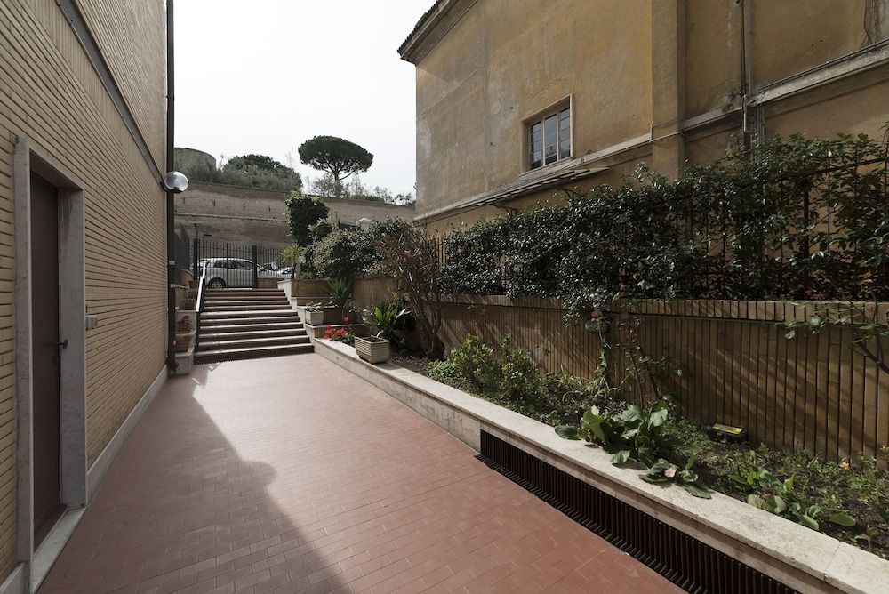 undefined Vatican City - Lovely Studio 6