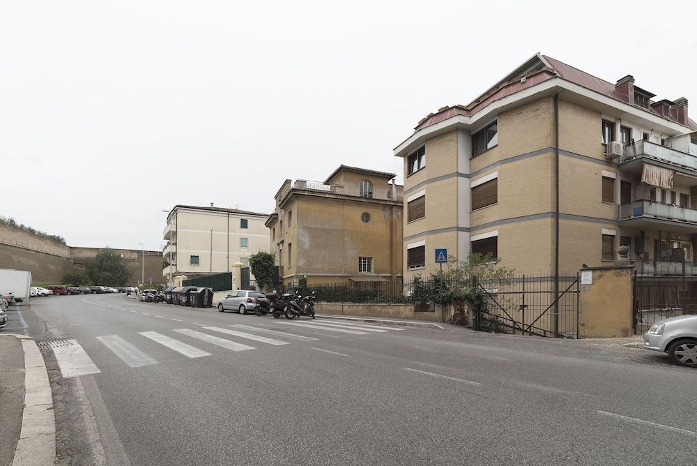 undefined Vatican City - Lovely Studio 3