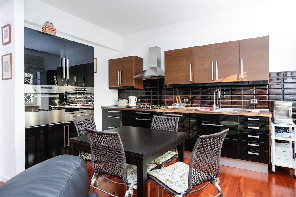 Enjoy the Sunset on Your Vatican Terrace Apartment, 2 Bedrooms 16