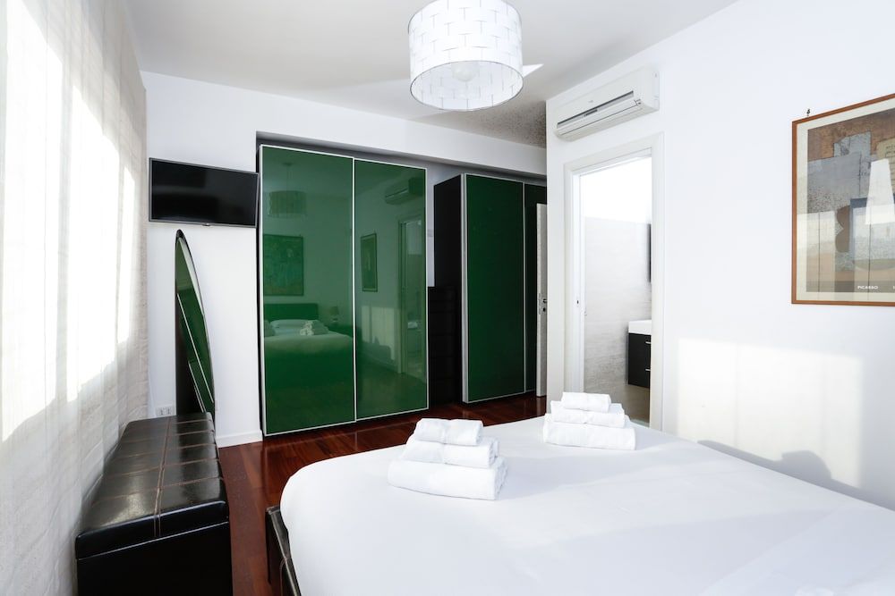 undefined Enjoy the Sunset on Your Vatican Terrace 4