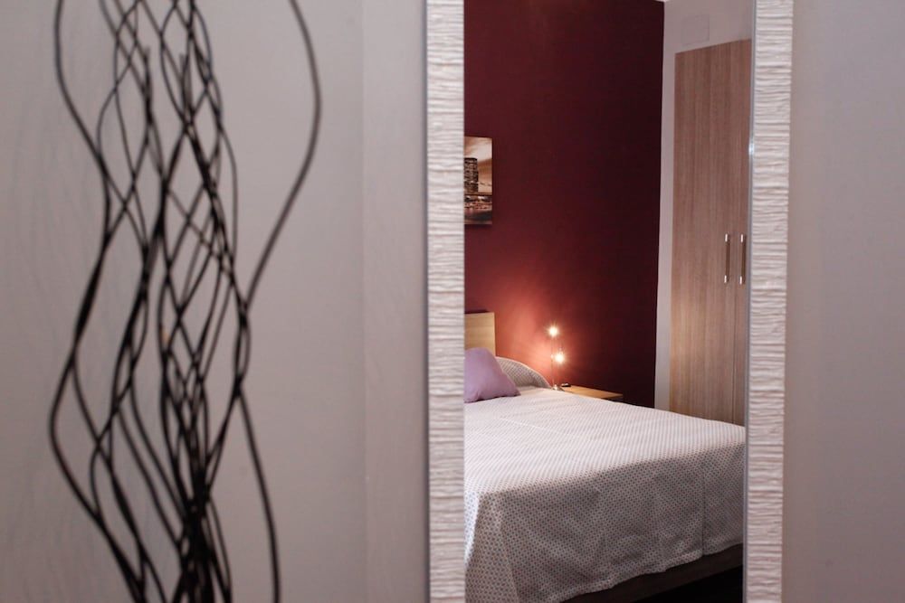 undefined Wonder Vatican Flat 8