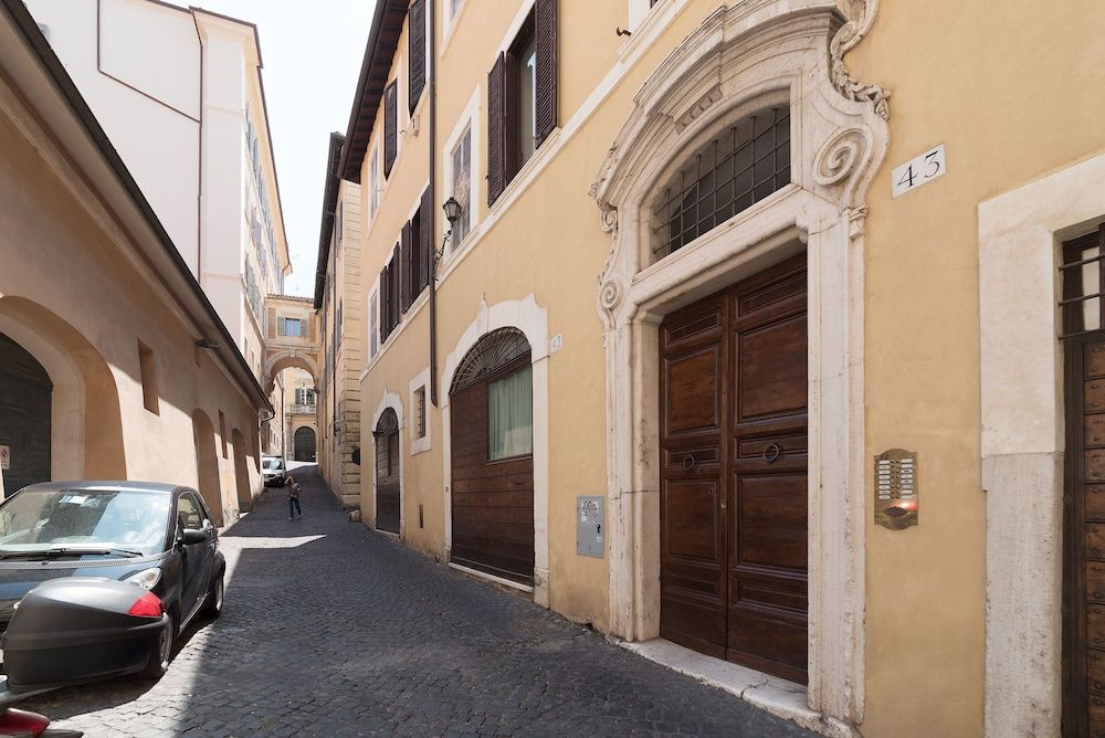 undefined Trevi's Roof Terraces 2