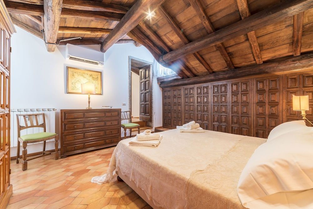 undefined Trevi's Roof Terraces 9