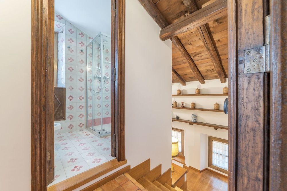 Trevi's Roof Terraces Traditional Apartment, 2 Bedrooms 23