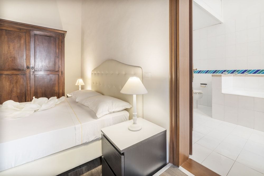 undefined Pantheon Charming Apartment 4