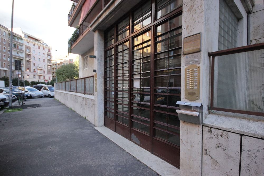 undefined Wonder Cozy & Lively Apt