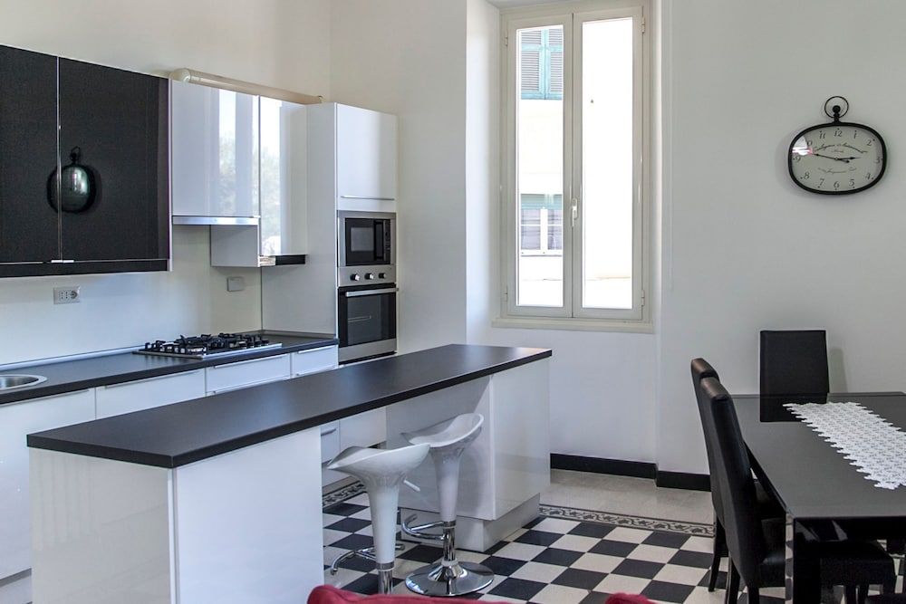 Wonder Vibrant Area Family Apartment, 4 Bedrooms 23