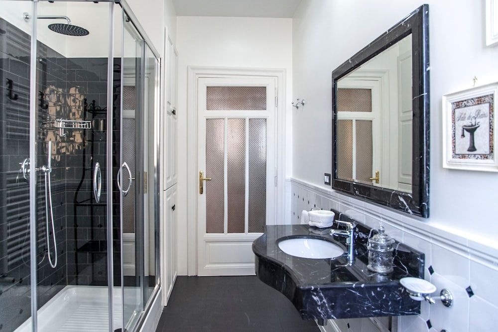 Wonder Vibrant Area Family Apartment, 4 Bedrooms 15