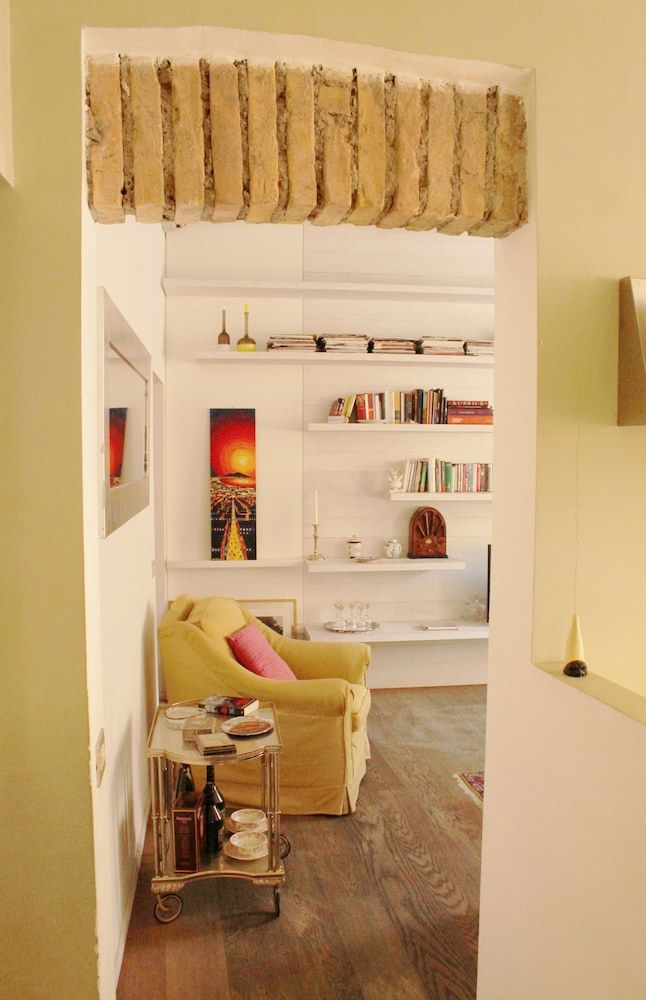 The Trevi Fountain and Spanish Steps Experience Apartment, 2 Bedrooms 15