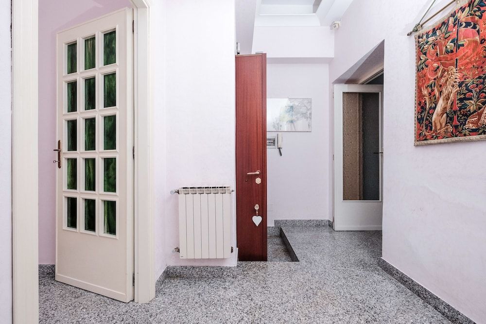 Lush Garden Steps Away from Great Park Apartment, 1 Bedroom 22