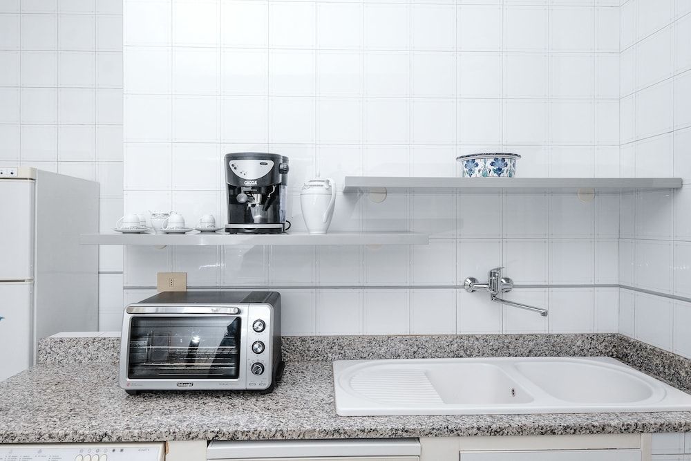 Lush Garden Steps Away from Great Park Apartment, 1 Bedroom 21