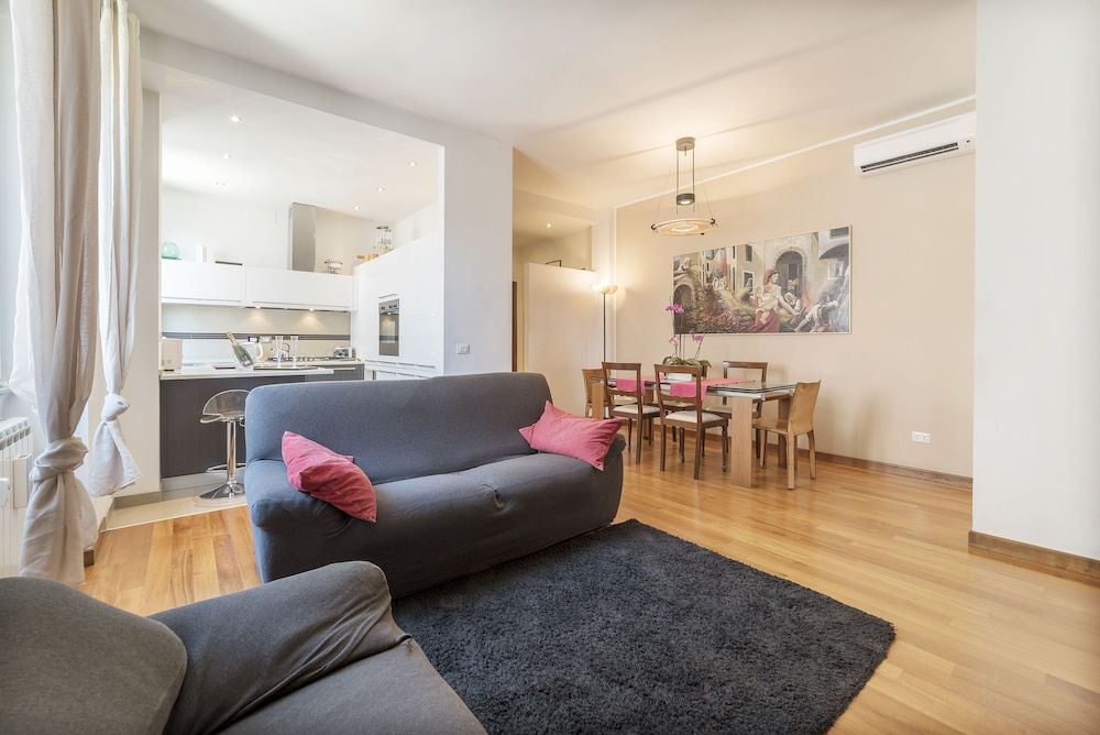 undefined Colosseo & Colle Oppio Charming Apartment 5