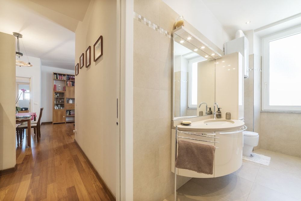 Colosseo & Colle Oppio Charming Apartment Apartment, 3 Bedrooms 37