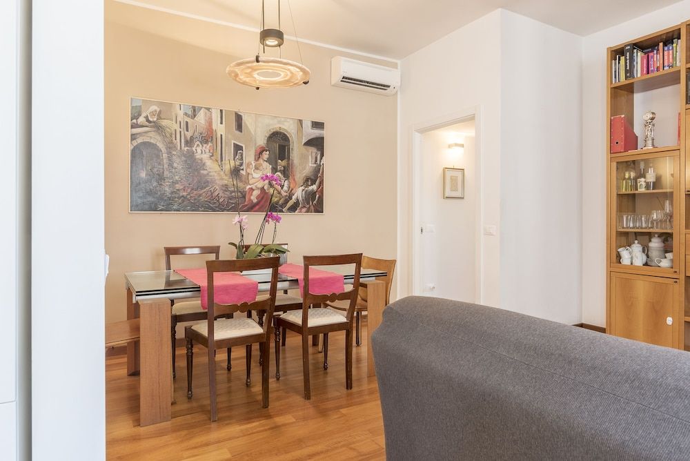 Colosseo & Colle Oppio Charming Apartment Apartment, 3 Bedrooms 14