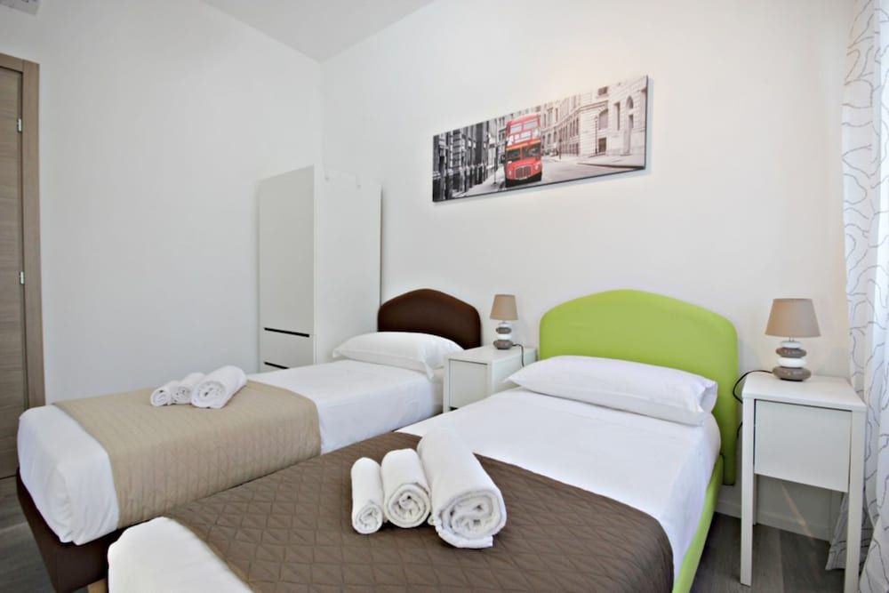 undefined Wonder Penthouse Attic 10