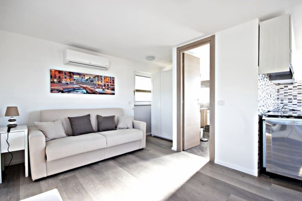 undefined Wonder Attic Over Rome 4