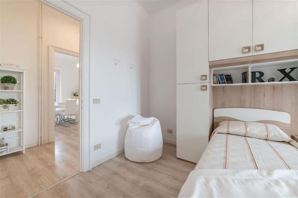 undefined San Pietro Roomy Flat 7