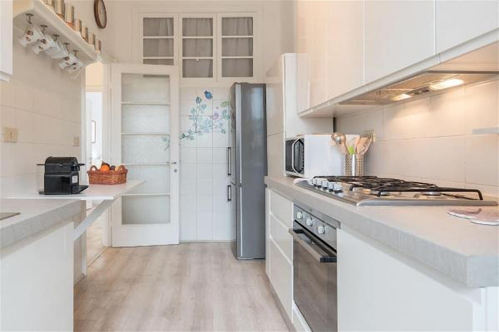 San Pietro Roomy Flat Apartment, 2 Bedrooms 10