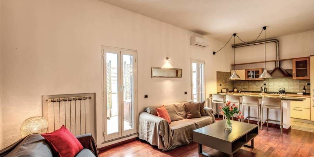 Attic terrace with St Peter's Dome View Apartment, 2 Bedrooms 18