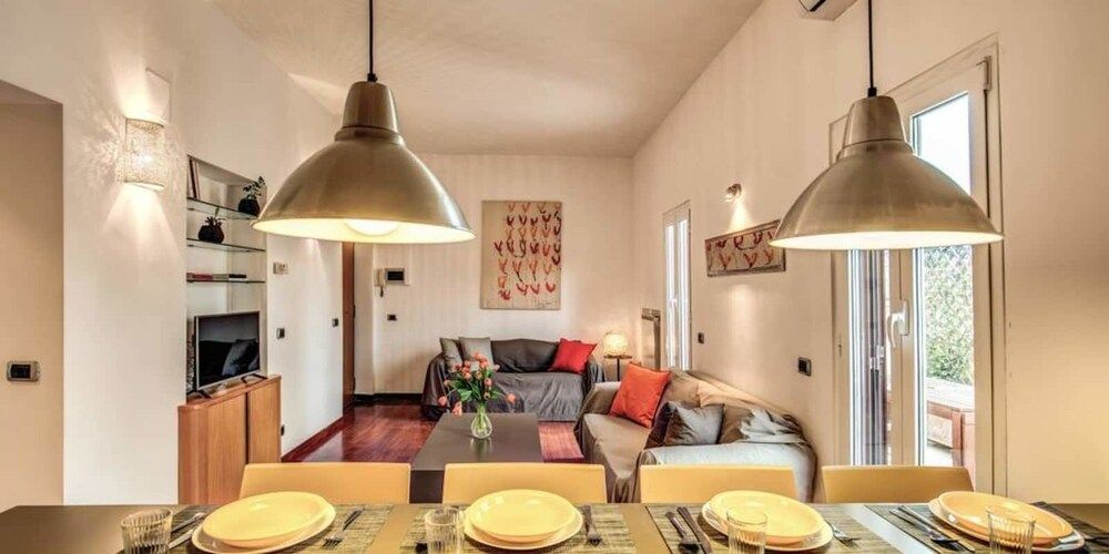 Attic terrace with St Peter's Dome View Apartment, 2 Bedrooms 19