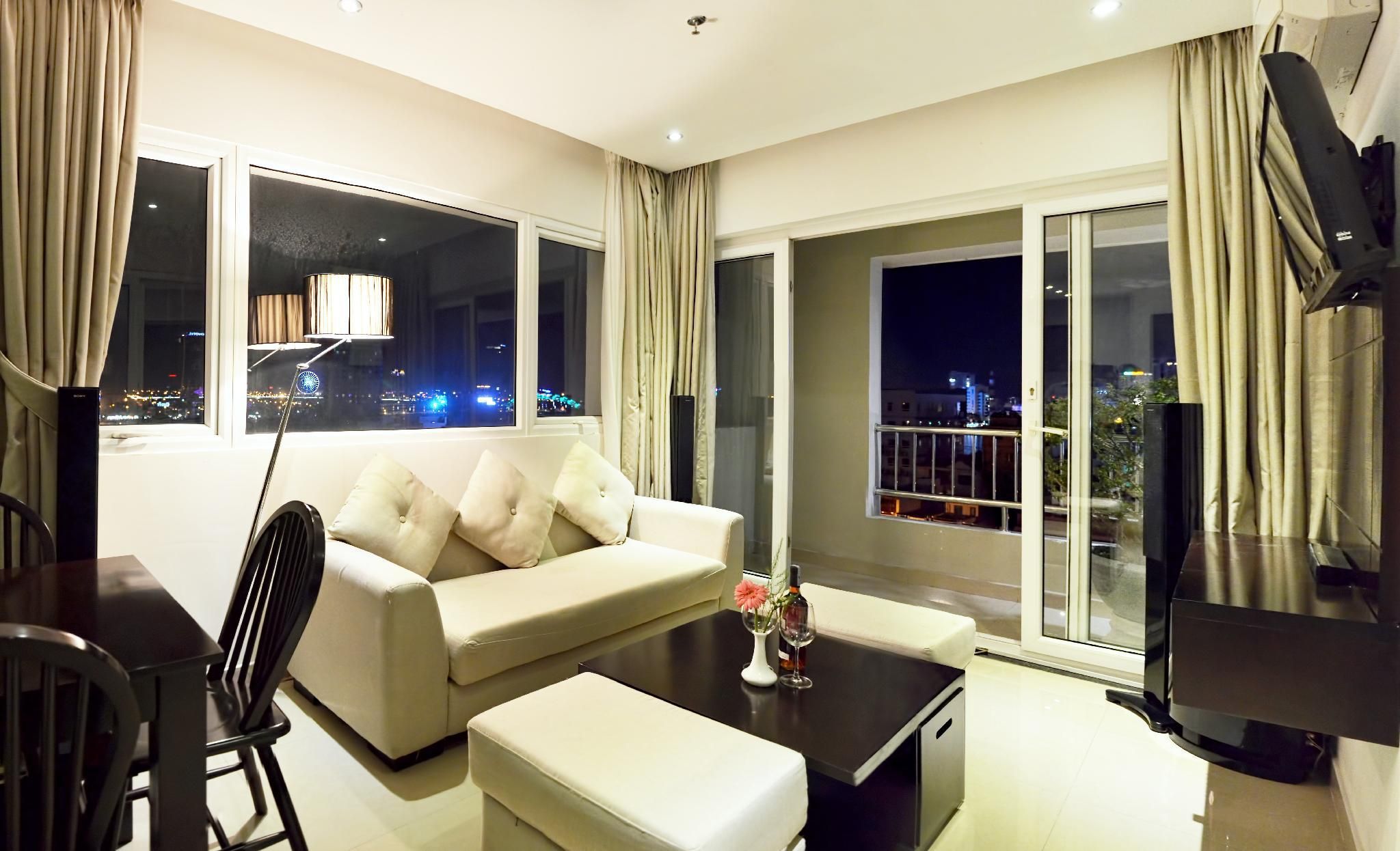 Apartment with Balcony