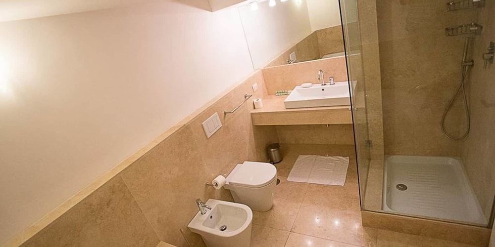 Piazza Navona Relais Apartment, 3 Bedrooms 24